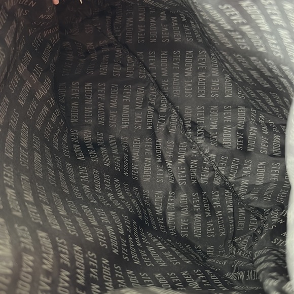 NWOT Steve Madden Large Makeup Bag in Mauve - Picture 4 of 4